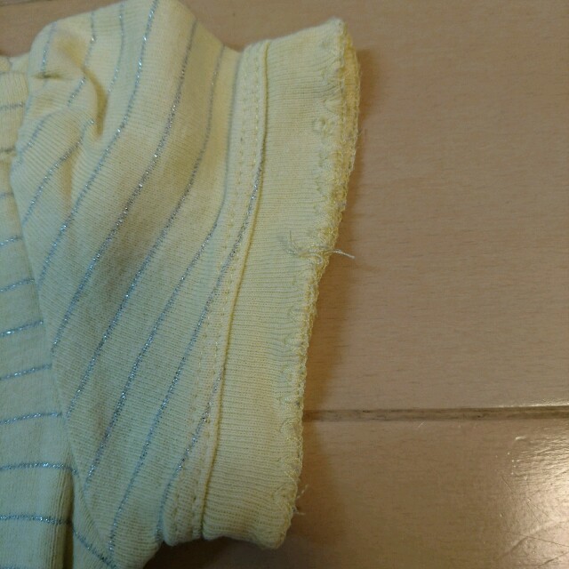 babyGAP(ベビーギャップ)の二枚セット キッズ/ベビー/マタニティのベビー服(~85cm)(シャツ/カットソー)の商品写真