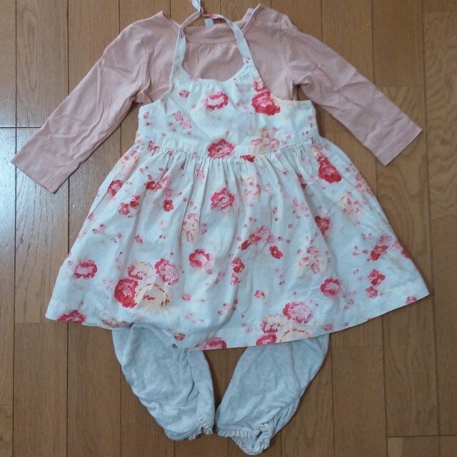 babyGAP(ベビーギャップ)の＊baby gap 花柄ﾜﾝﾋﾟｰｽ＊ キッズ/ベビー/マタニティのキッズ服女の子用(90cm~)(その他)の商品写真