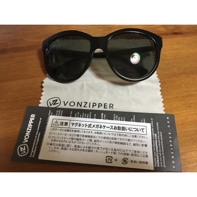 rienda(リエンダ)のVONZIPPER×riendaサングラス レディースのファッション小物(サングラス/メガネ)の商品写真