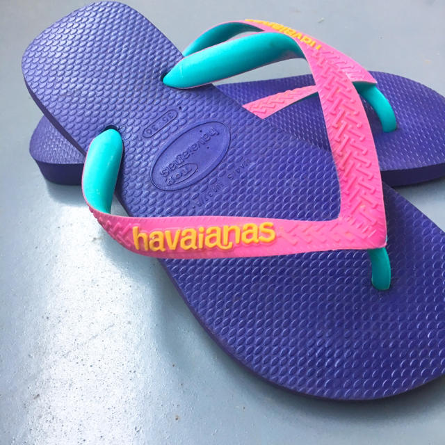 havaianas(ハワイアナス)の値下げ！ハワイアナス ビーチサンダル M レディースの靴/シューズ(ビーチサンダル)の商品写真