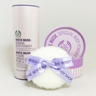 ザボディショップ(THE BODY SHOP)のボディショップ ホワイトムスク ボディパウダー(その他)