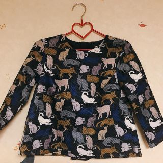 エイチアンドエム(H&M)のH&M ねこ柄トップス(カットソー(長袖/七分))