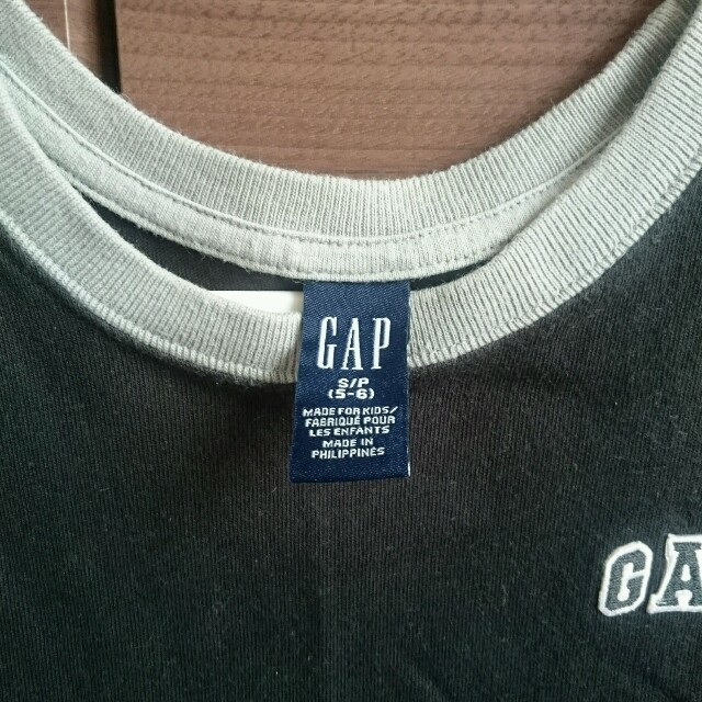 GAP Kids(ギャップキッズ)のGAP タンクトップ  5ｰ6 キッズ/ベビー/マタニティのキッズ服男の子用(90cm~)(Tシャツ/カットソー)の商品写真