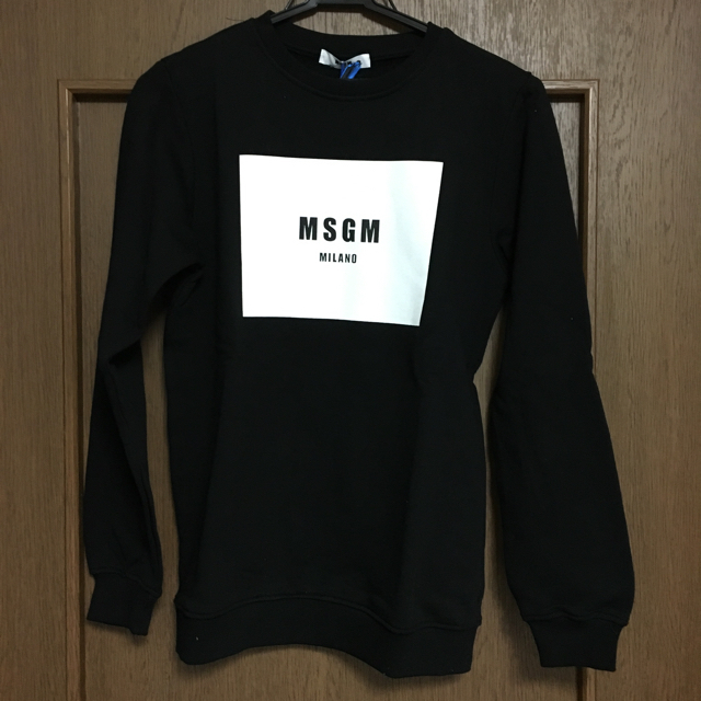 MSGM(エムエスジイエム)のMSGM ロゴプリントスウェット 正規 新品 タグ付き✨ レディースのトップス(トレーナー/スウェット)の商品写真