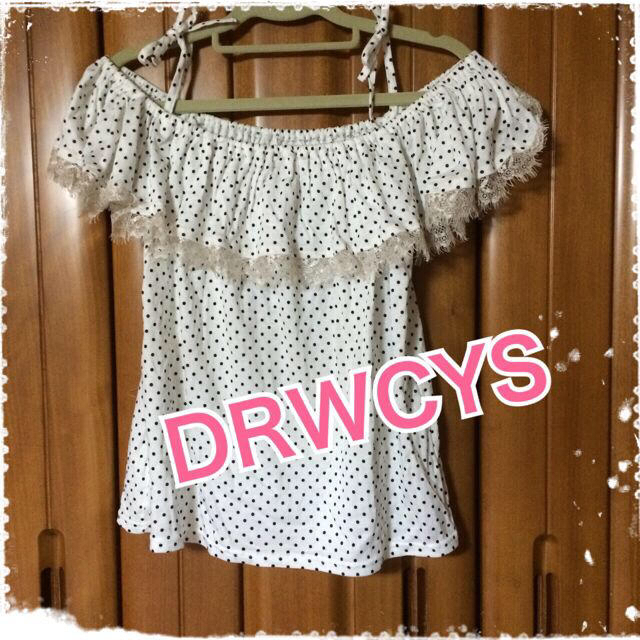 DRWCYS(ドロシーズ)の新品♡日本製♡レースオフショルカットソー レディースのトップス(カットソー(半袖/袖なし))の商品写真