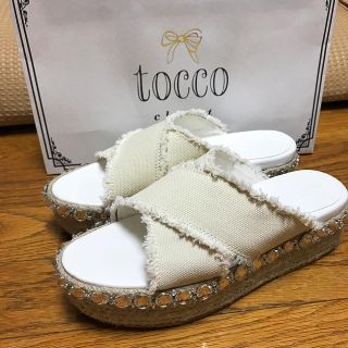 トッコ(tocco)のtocco  ビジューサンダル (サンダル)