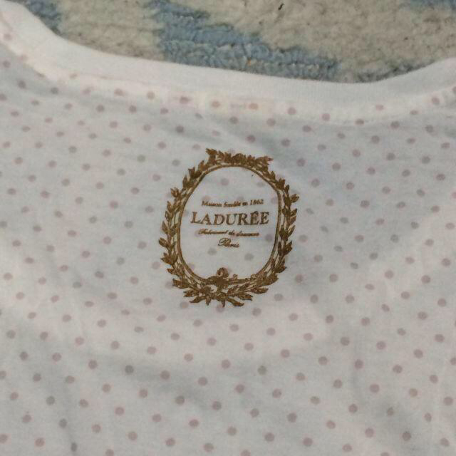 LADUREE(ラデュレ)の♥︎お取り置き中 ♥︎ レディースのトップス(Tシャツ(半袖/袖なし))の商品写真