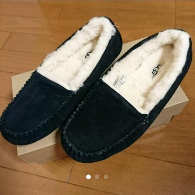 UGG(アグ)の日本未入荷!!UGG☆US7 レディースの靴/シューズ(スリッポン/モカシン)の商品写真