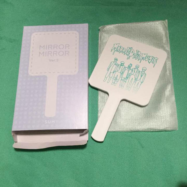SHINee(シャイニー)のshinee  鏡 エンタメ/ホビーのCD(K-POP/アジア)の商品写真