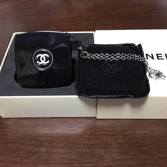 CHANEL(シャネル)のCHANEL シャネル ストラップミラー レディースのファッション小物(キーホルダー)の商品写真