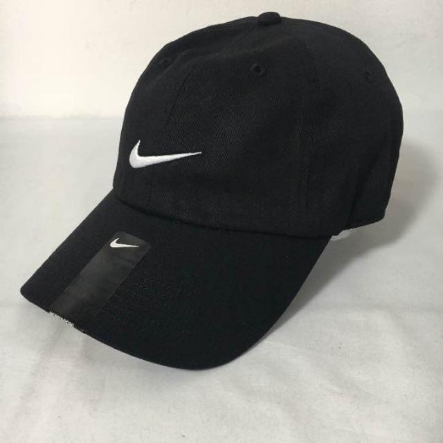 NIKE(ナイキ)の海外モデル★新品！NIKE★ナイキswooshロゴキャップ ブラック レディースの帽子(キャップ)の商品写真