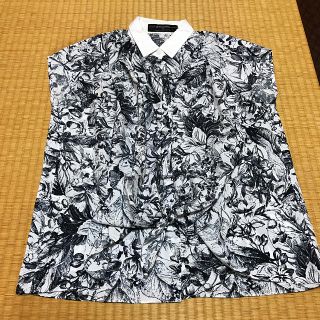 ユナイテッドアローズグリーンレーベルリラクシング(UNITED ARROWS green label relaxing)の値下げします！グリーンレーベルの花柄ブラウス✭(シャツ/ブラウス(半袖/袖なし))