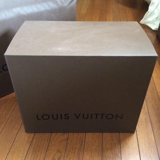 LOUIS VUITTON(ルイヴィトン)のヴィトン☆箱 レディースのバッグ(ショップ袋)の商品写真