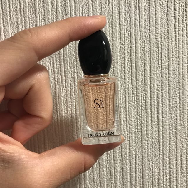 Giorgio Armani(ジョルジオアルマーニ)のAyumi様専用 GIORGIO ARMANI パフューム コスメ/美容の香水(香水(女性用))の商品写真