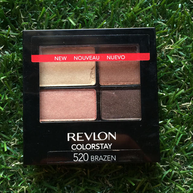 REVLON(レブロン)のREVLON 新品未開封 アイシャドウ コスメ/美容のベースメイク/化粧品(アイシャドウ)の商品写真