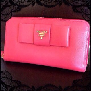 プラダ(PRADA)のPRADA ラウンド リボン 長財布(財布)