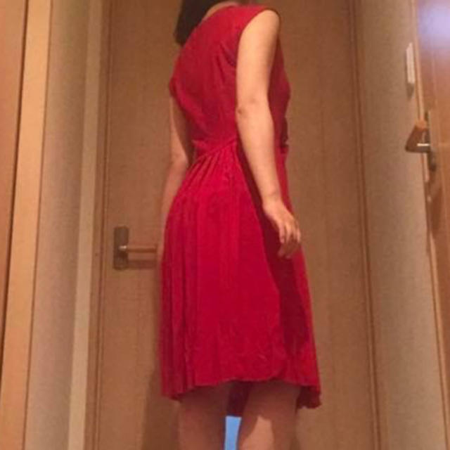☆*:.【新品未使用】.。.:*☆Prada ❤︎ ドレス  赤 レディースのフォーマル/ドレス(ミディアムドレス)の商品写真