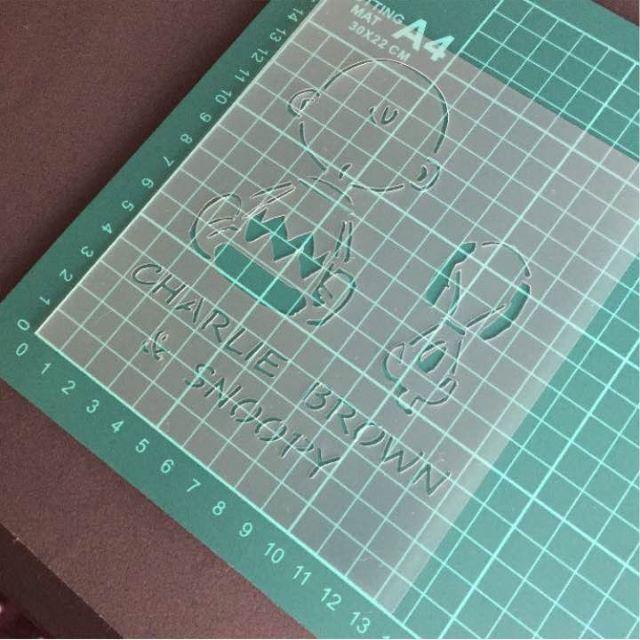 A8ステンシルシート チャーリーブラウン スヌーピー 後ろ姿の通販 By Stencil S Shop ラクマ