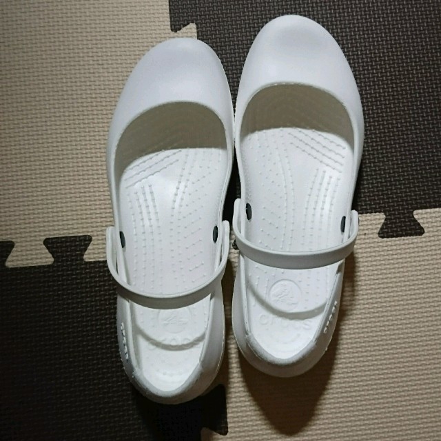 crocs(クロックス)のクロックス W7 レディースの靴/シューズ(ハイヒール/パンプス)の商品写真