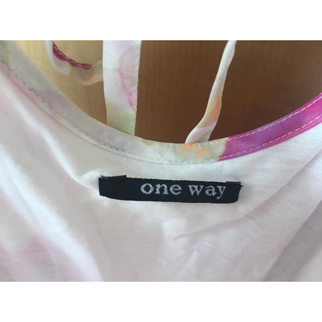 one*way(ワンウェイ)の花柄チュニック レディースのトップス(チュニック)の商品写真