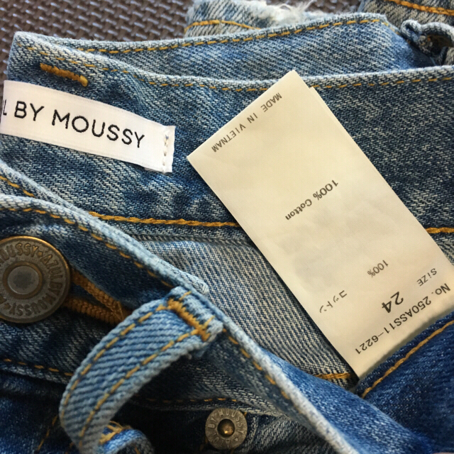 AZUL by moussy(アズールバイマウジー)の今季AZUL BY MOUSSY  ハイウエストワイドデニム レディースのパンツ(デニム/ジーンズ)の商品写真