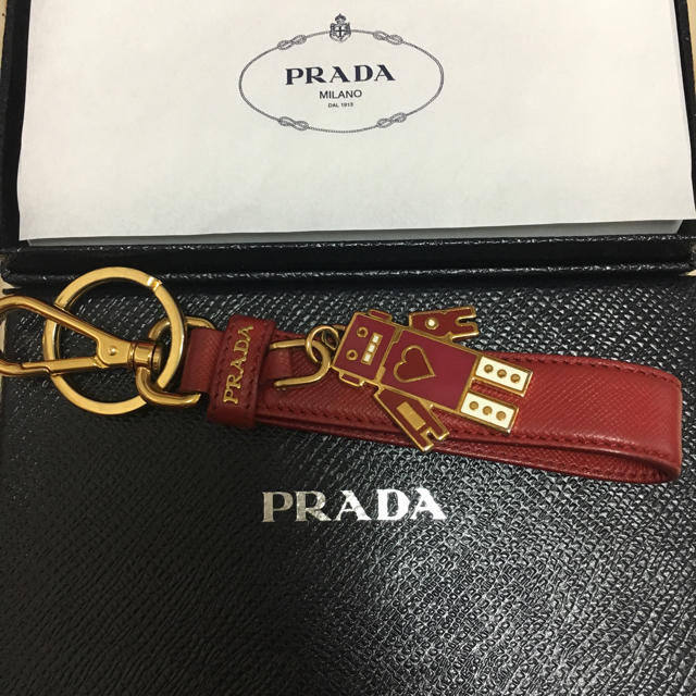 PRADA(プラダ)のPRADA キーホルダー ロボット レディースのファッション小物(キーホルダー)の商品写真