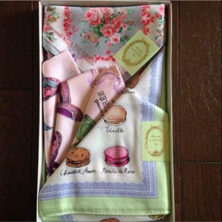 ラデュレ(LADUREE)のLADUREE(ラデュレ) ハンカチ 新品(ハンカチ)