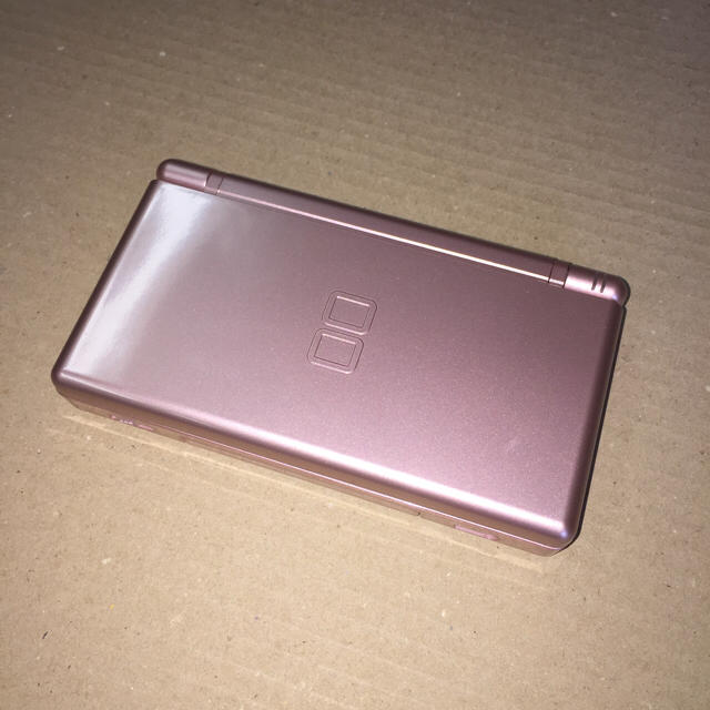 任天堂(ニンテンドウ)のnintendo DS Lite (アダプター無し) エンタメ/ホビーのゲームソフト/ゲーム機本体(携帯用ゲーム機本体)の商品写真