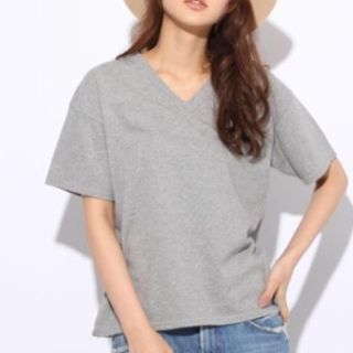 ローリーズファーム(LOWRYS FARM)の美品！ＶネックＴシャツ(Tシャツ(半袖/袖なし))