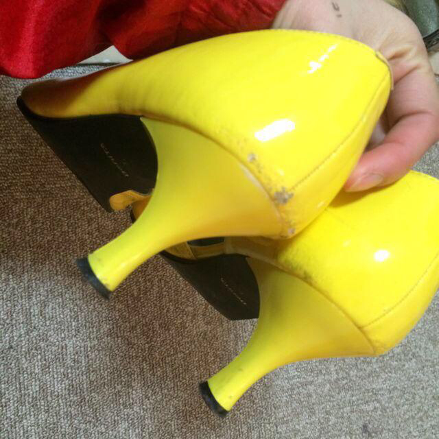 BONITA(ボニータ)の黄色☆パンプス レディースの靴/シューズ(ハイヒール/パンプス)の商品写真