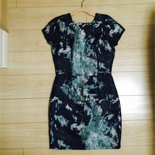 ザラ(ZARA)の♡ZARA ワンピース♡(ひざ丈ワンピース)