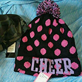 チアー(CHEER)の♪sale♪未使用タグ付き！CHEERポンポンニットキャップ(ニット帽/ビーニー)