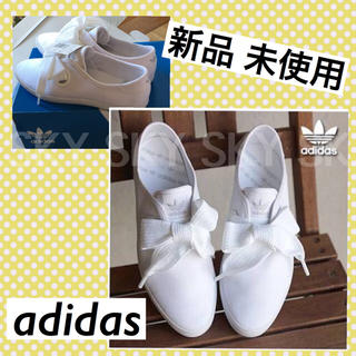 アディダス(adidas)の♡adidas♡新品ホワイトリボンスニーカーリレースロー白アディダスオリジナルス(スニーカー)