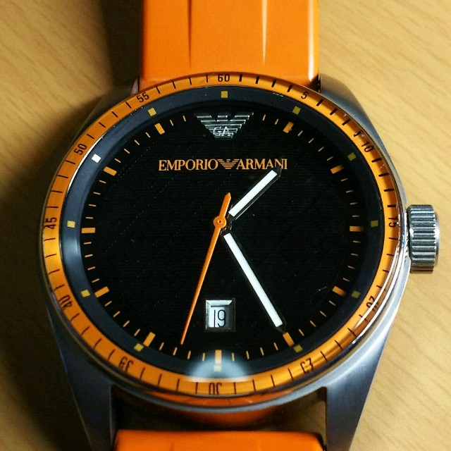 Emporio Armani(エンポリオアルマーニ)のEMPORIO  ARMANI  AR-0526 メンズ腕時計/カレンダー メンズの時計(腕時計(アナログ))の商品写真