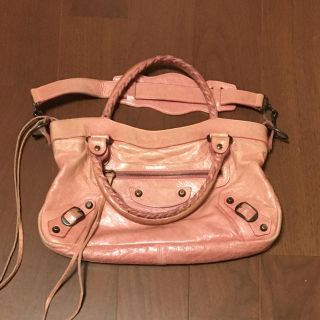 バレンシアガ(Balenciaga)のバレンシアガ・ピンクのザファースト(ハンドバッグ)