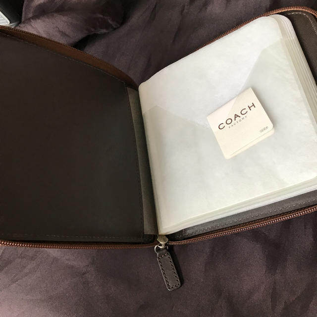 COACH(コーチ)の新品★ COACH  CD、DVDケース レディースのファッション小物(その他)の商品写真