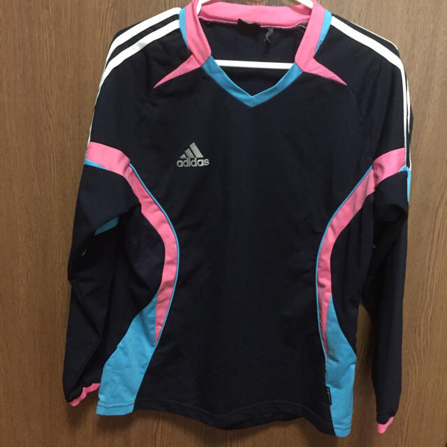 adidas(アディダス)のアディダス 長袖シャツ レディースのトップス(Tシャツ(長袖/七分))の商品写真