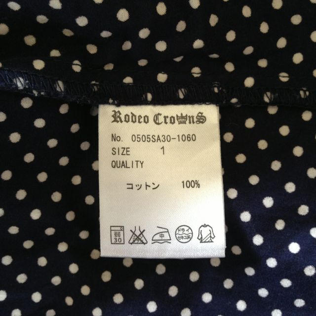 RODEO CROWNS(ロデオクラウンズ)のロデオ＊水玉シャツ レディースのトップス(シャツ/ブラウス(長袖/七分))の商品写真