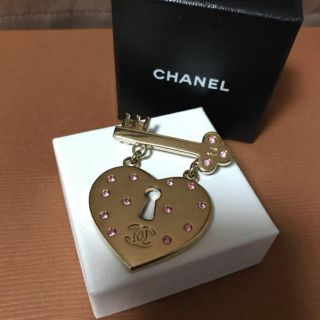 シャネル(CHANEL)の正規品 CHANEL シャネル ハート ブローチ(ブローチ/コサージュ)