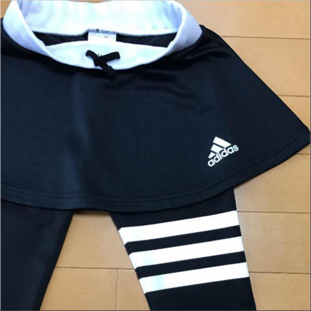 adidas(アディダス)の新品 120㎝ アディダス レギンス スカート キッズ キッズ/ベビー/マタニティのキッズ服女の子用(90cm~)(パンツ/スパッツ)の商品写真