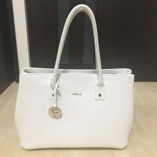 フルラ(Furla)のFURLA ハンドバッグ(ハンドバッグ)