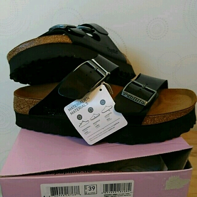 BIRKENSTOCK(ビルケンシュトック)の売り切れセール❗❗papilion BIRkEN厚底サンダルです。 レディースの靴/シューズ(サンダル)の商品写真