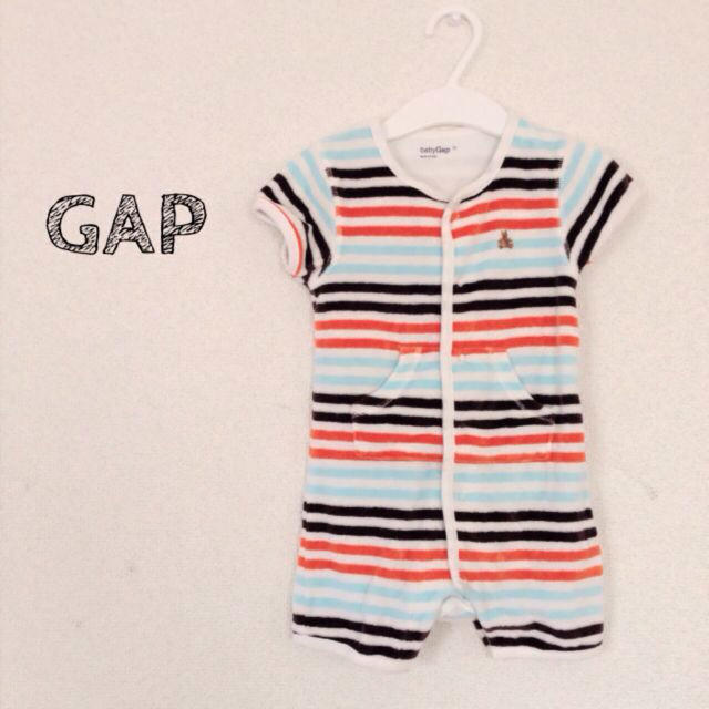 GAP(ギャップ)のパイル地 ロンパース キッズ/ベビー/マタニティのベビー服(~85cm)(ロンパース)の商品写真