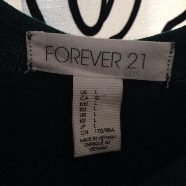 FOREVER 21(フォーエバートゥエンティーワン)のforever21 ワンピース レディースのワンピース(ひざ丈ワンピース)の商品写真