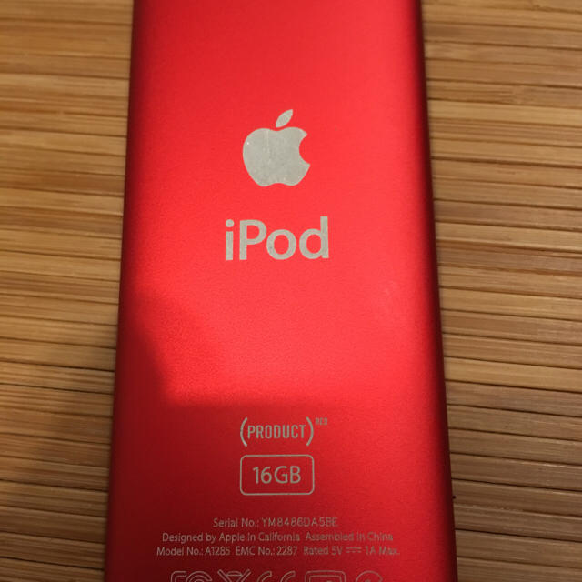 Apple(アップル)のiPod nano 第4世代 赤 レッド 16G スマホ/家電/カメラのオーディオ機器(ポータブルプレーヤー)の商品写真
