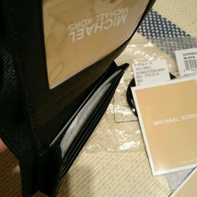 Michael Kors(マイケルコース)のマイケル・コース折り財布 レディースのファッション小物(財布)の商品写真
