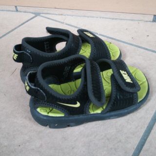 ナイキ(NIKE)のNIKE♡キッズサンダル♡13～13.5(その他)