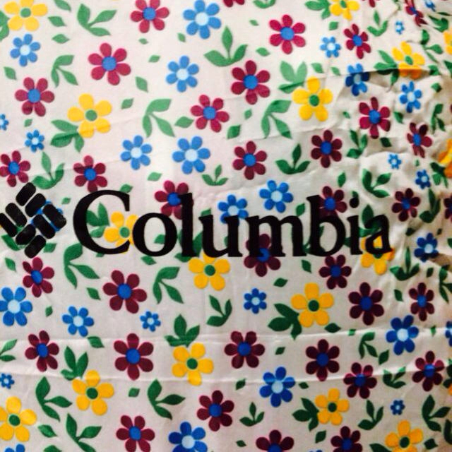 Columbia(コロンビア)のColumbia リュック用レインカバー レディースのバッグ(リュック/バックパック)の商品写真