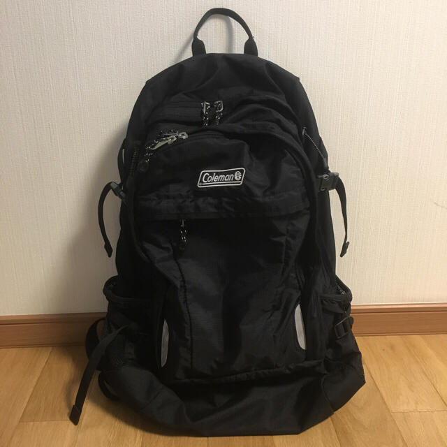 Coleman 黒リュック 33L