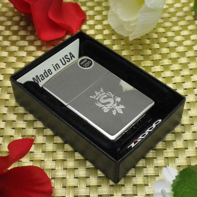 ZIPPO(ジッポー)のスキャンダル ジッポ SCANDAL Zippo ライター 銀 新品p レディースのファッション小物(その他)の商品写真